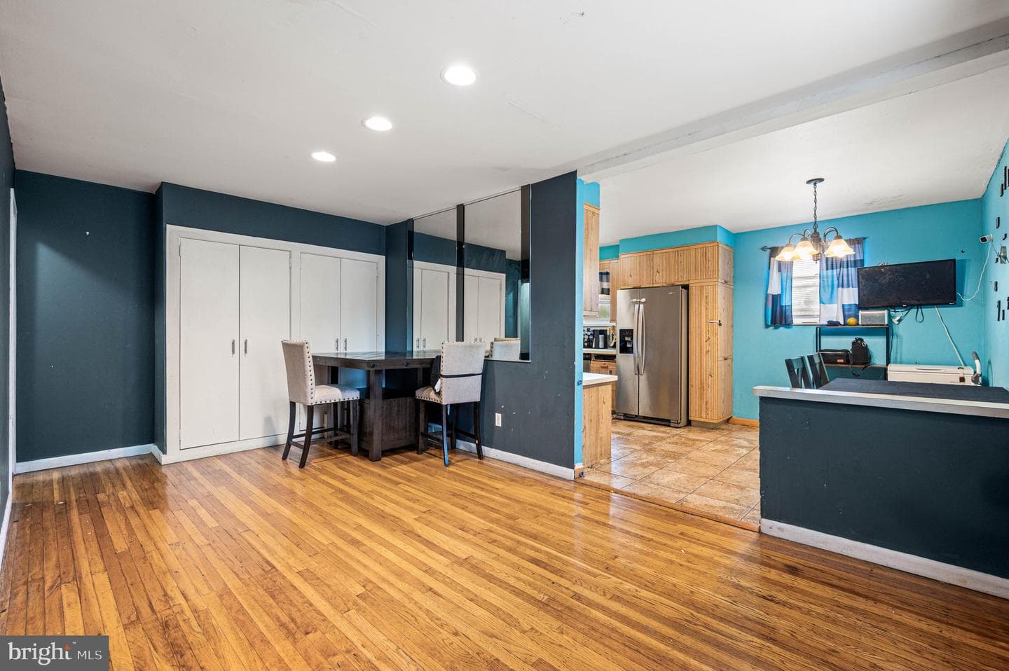 358 Tomlinson Terrace photo 7