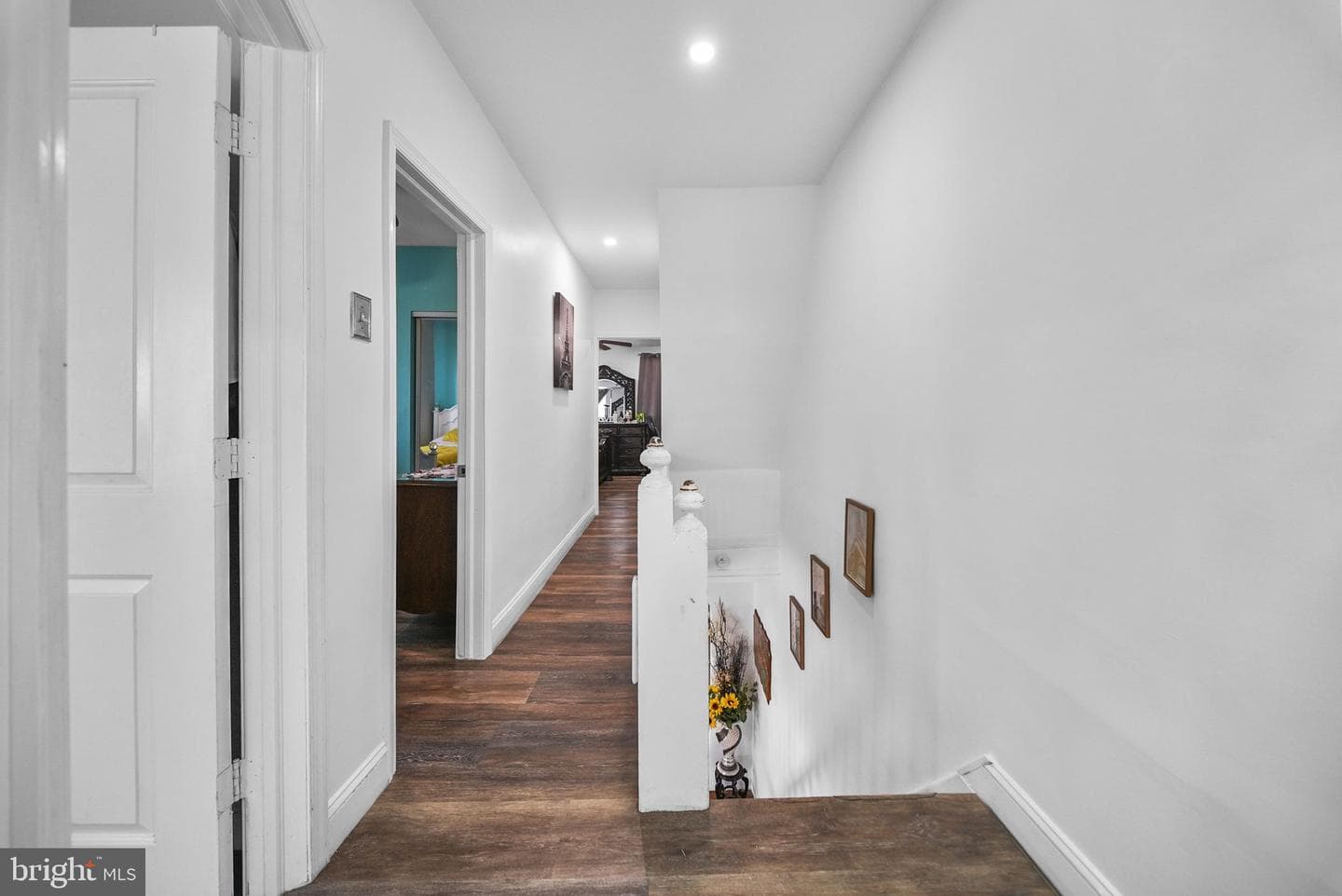 4634 James Street photo 9