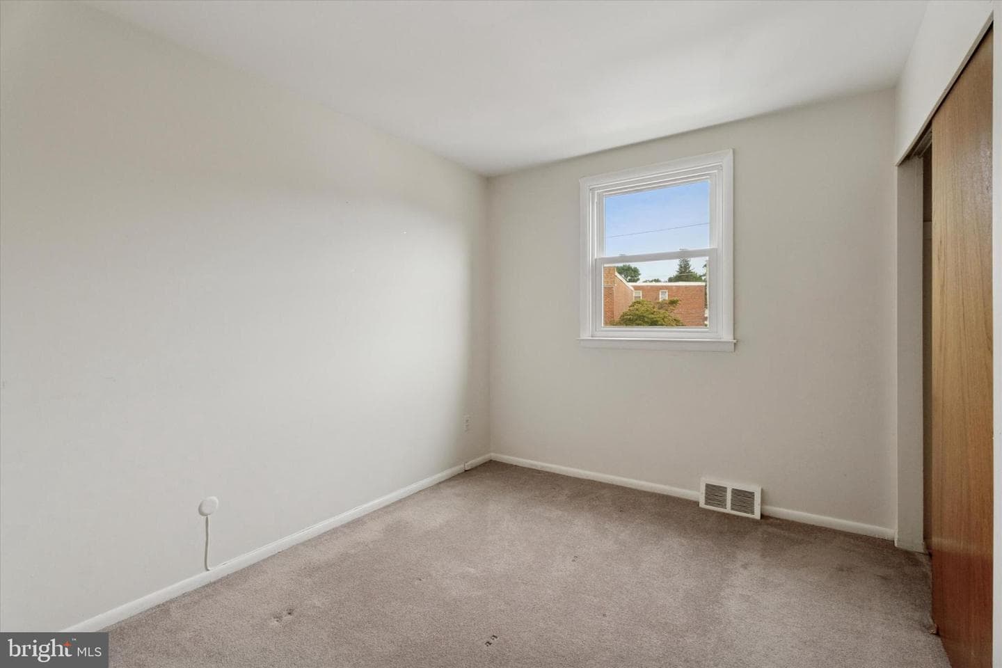 7429 Keiffer Street photo 15