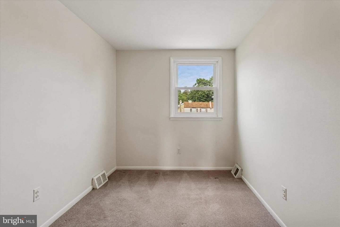 7429 Keiffer Street photo 21