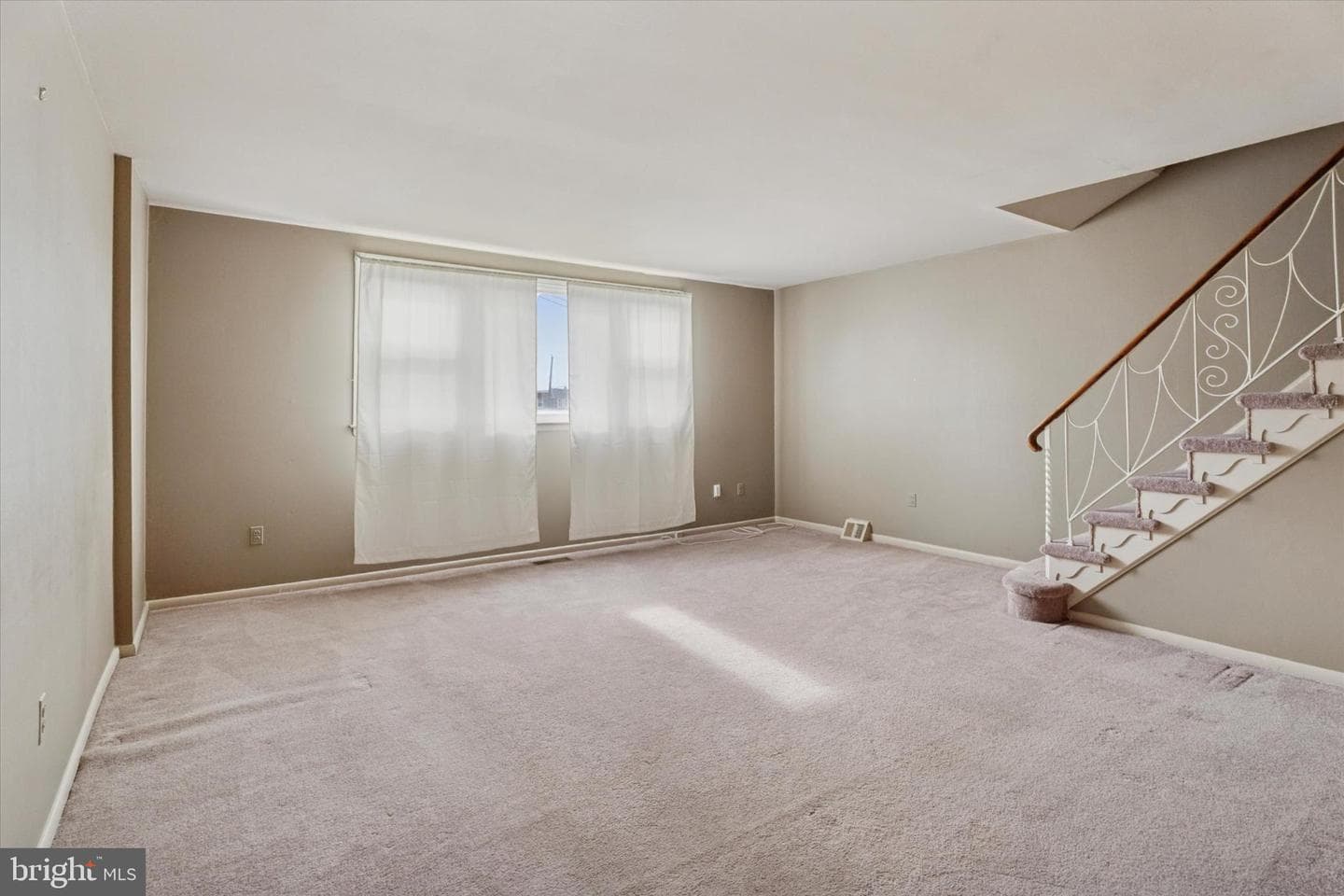7429 Keiffer Street photo 4