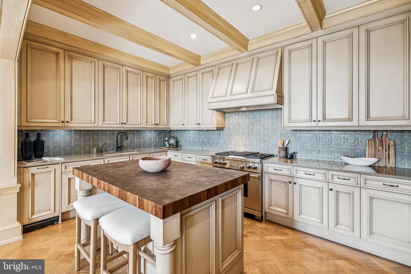 421 Chestnut Street #401 photo 13