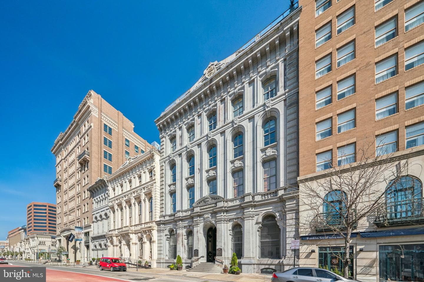 421 Chestnut Street #401 photo 35