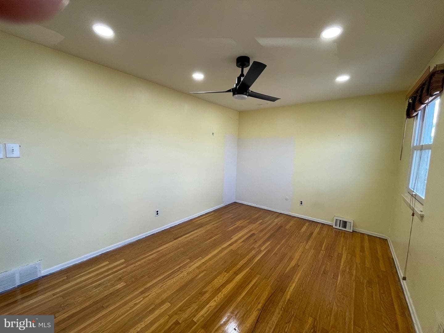 803 Lawler Street photo 32