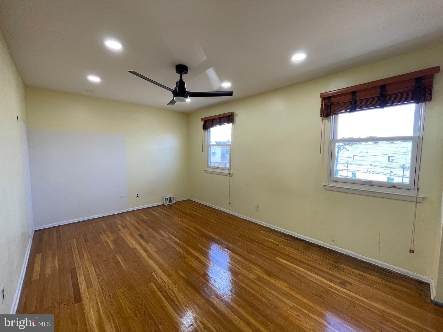803 Lawler Street photo 33