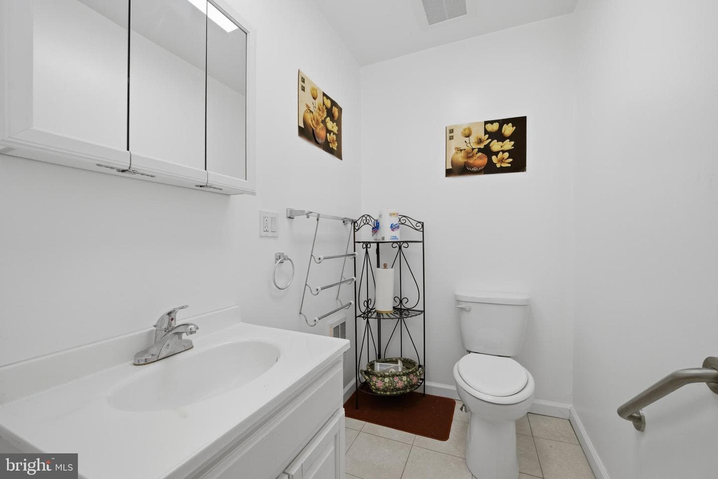 3751 N Gratz Street photo 12