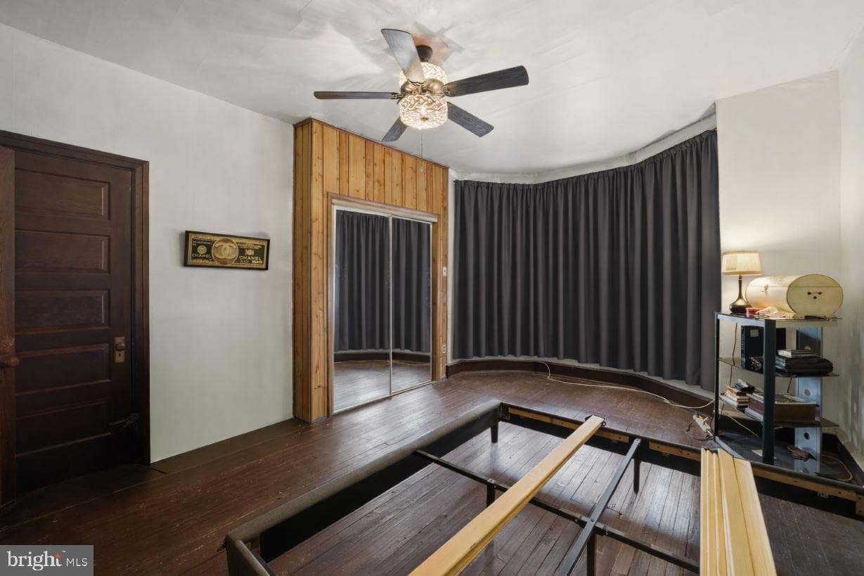 3751 N Gratz Street photo 21