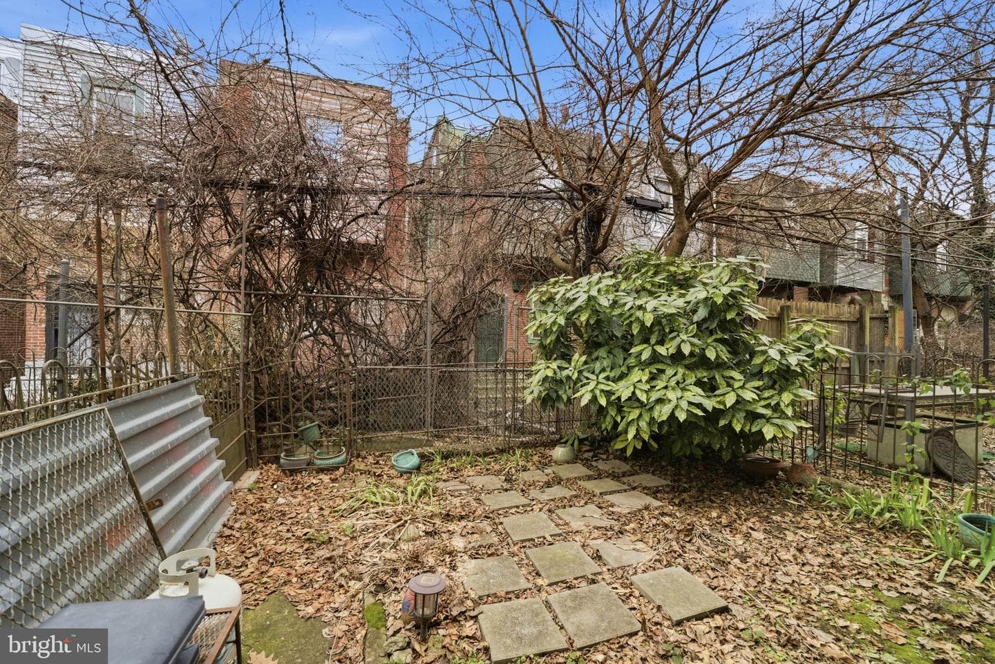 3751 N Gratz Street photo 34