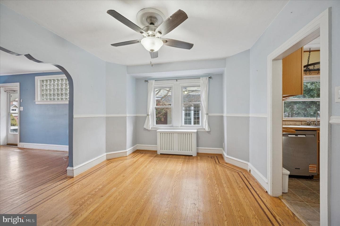 420 Passmore Street photo 4