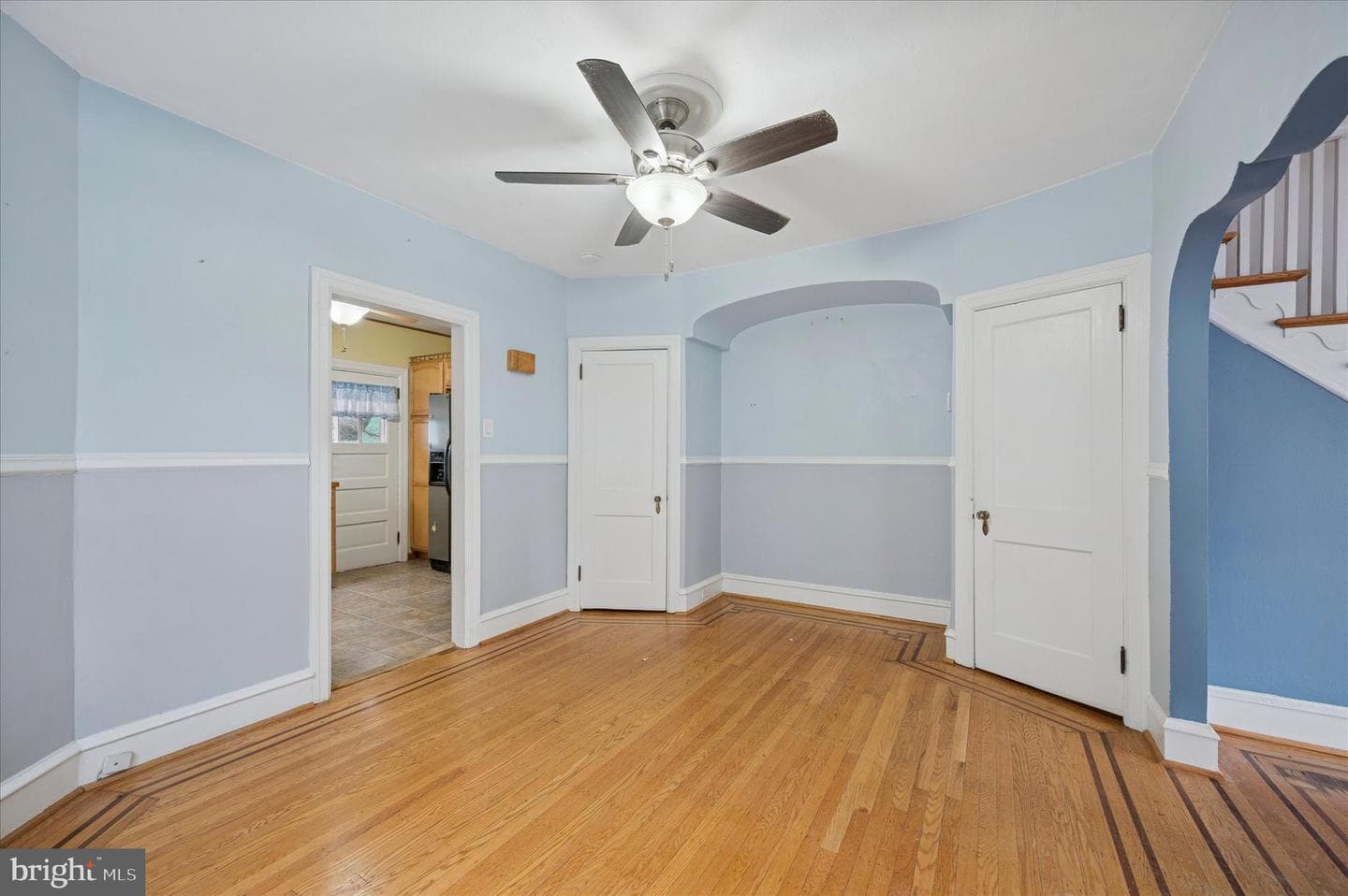 420 Passmore Street photo 5