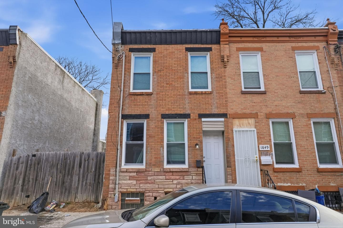 1847 E Cornwall Street photo 4