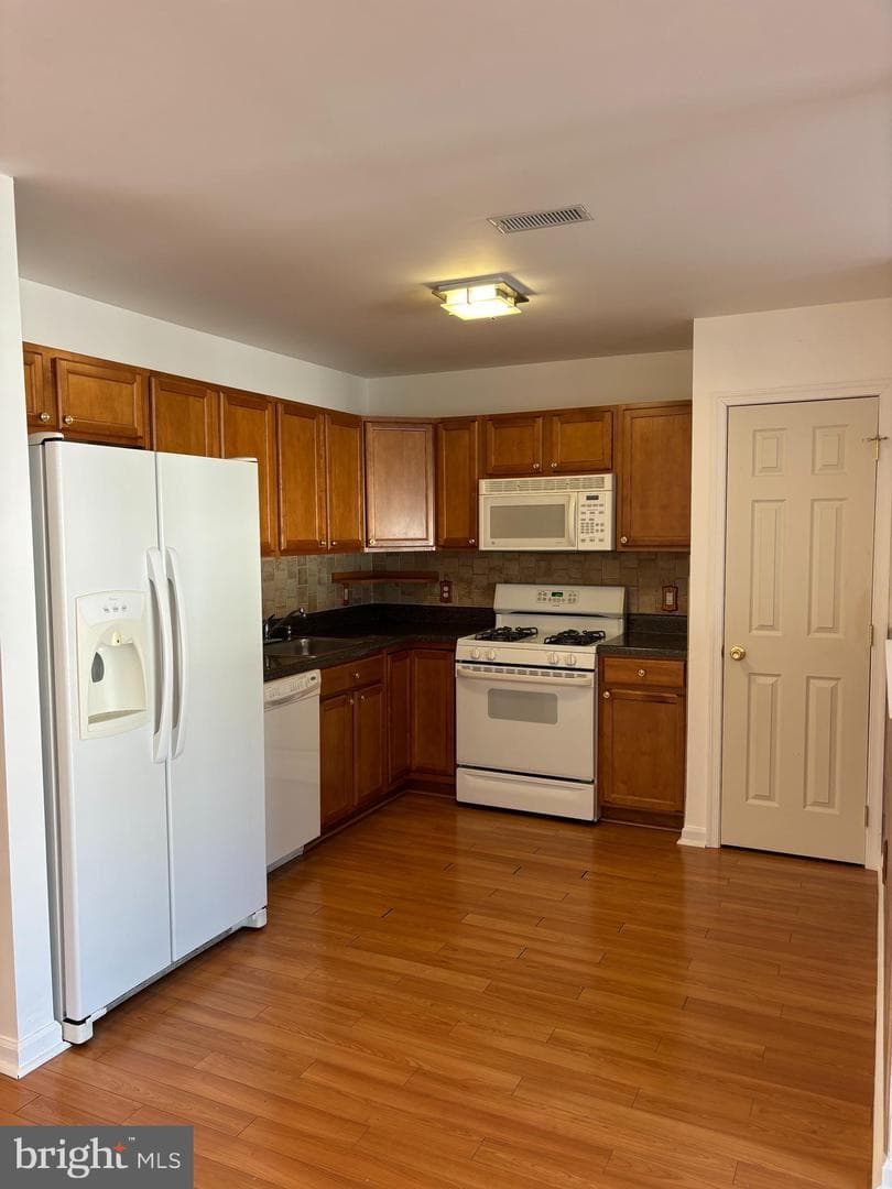 9228 Blue Grass Road #4 photo 4