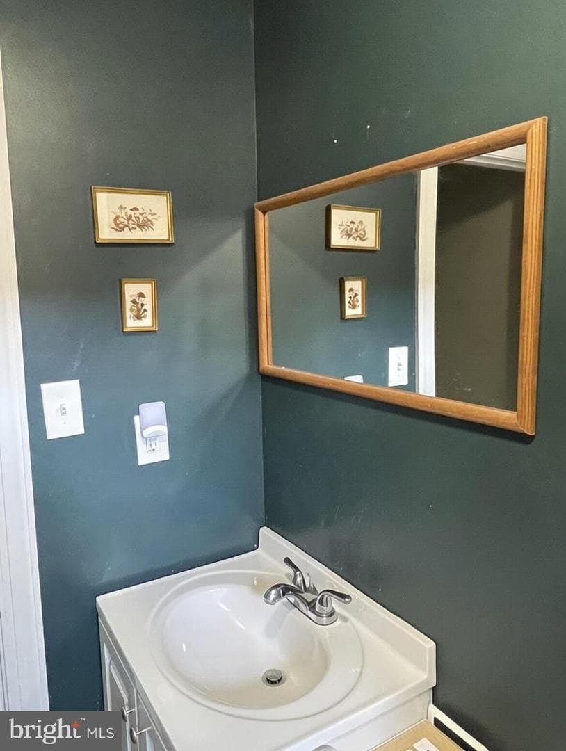 3567 Joyce Street photo 12