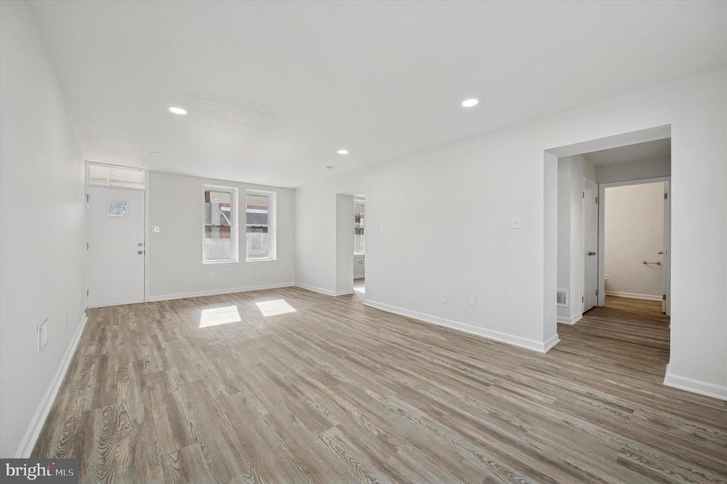 5611 Appletree Street photo 4