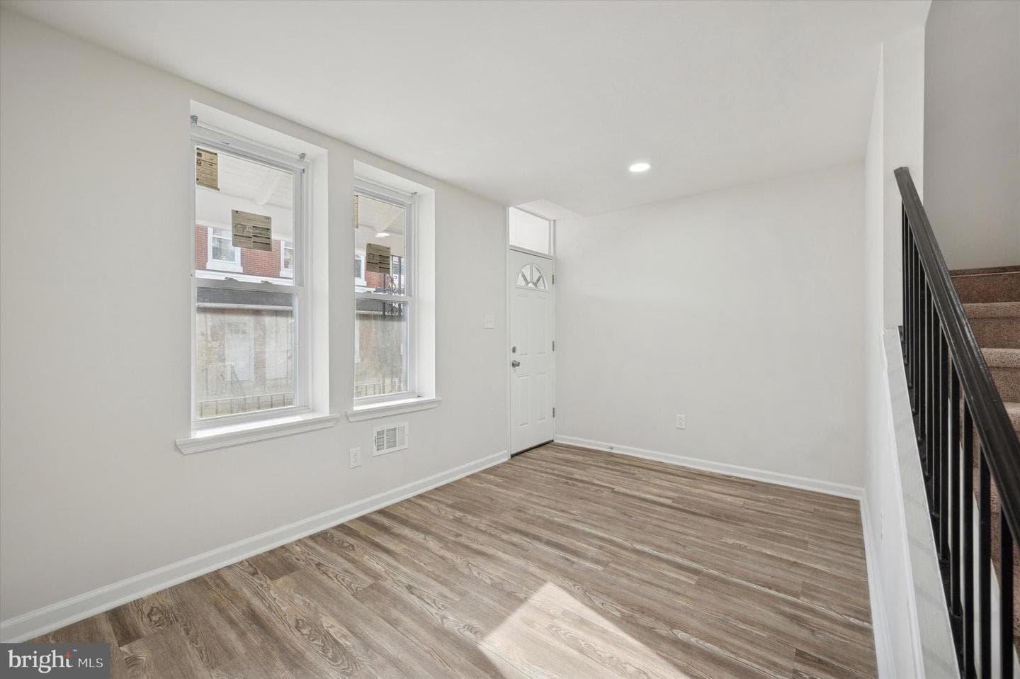 5611 Appletree Street photo 8