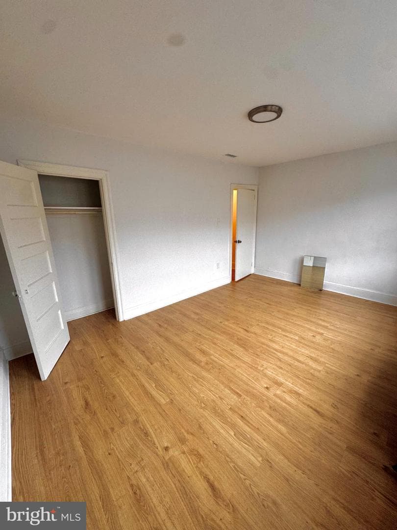 4723 Frankford Avenue photo 10