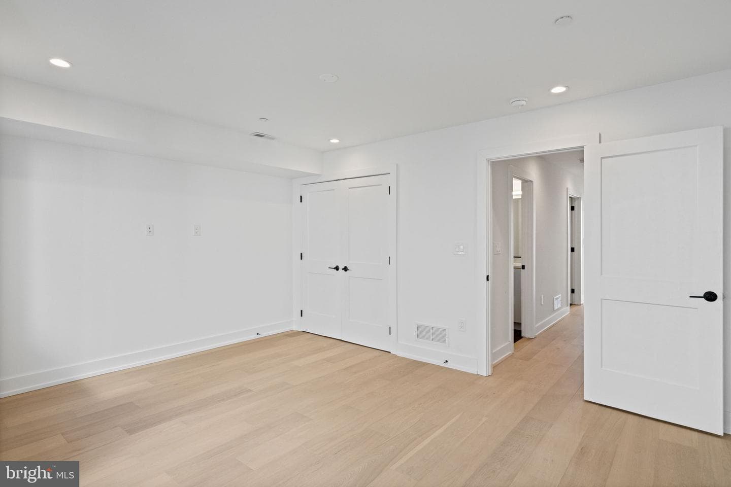 706 Latona Street #i photo 18