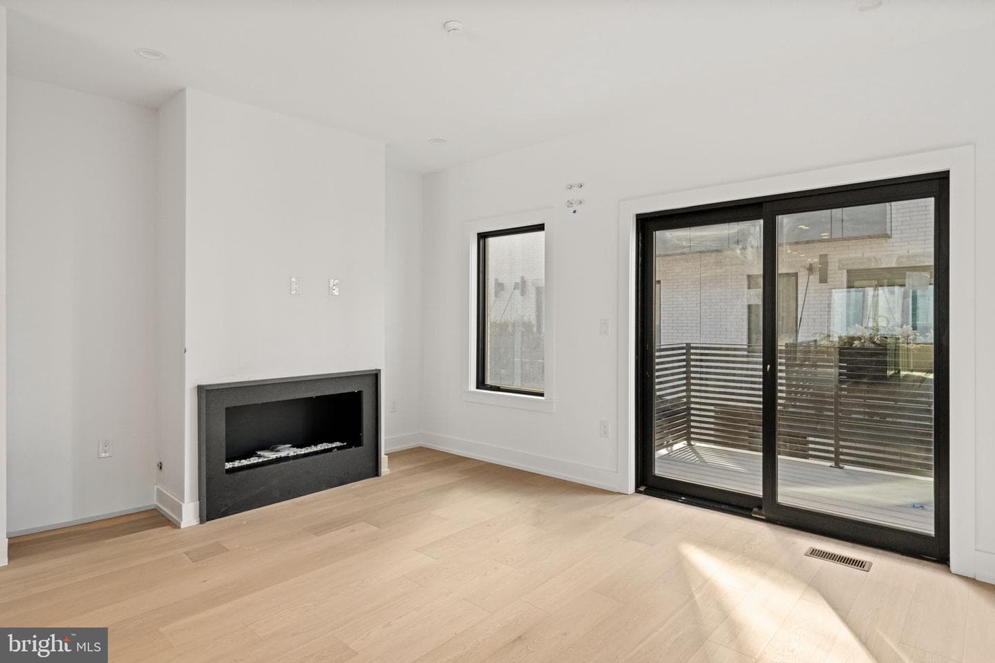 706 Latona Street #i photo 6