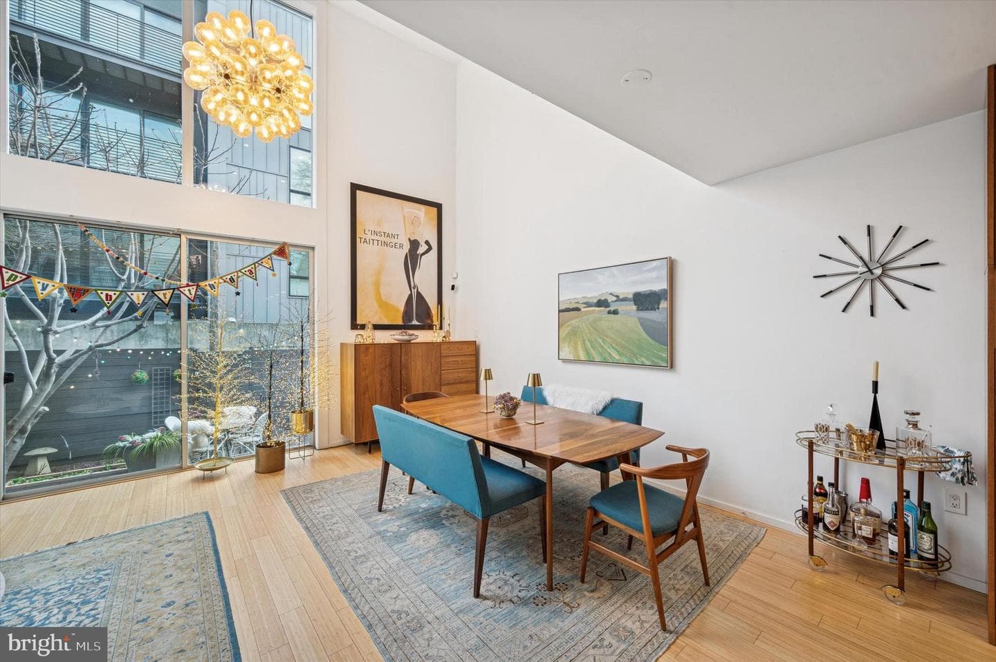 953 N American Street photo 18