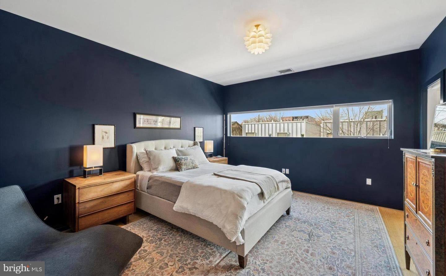 953 N American Street photo 34