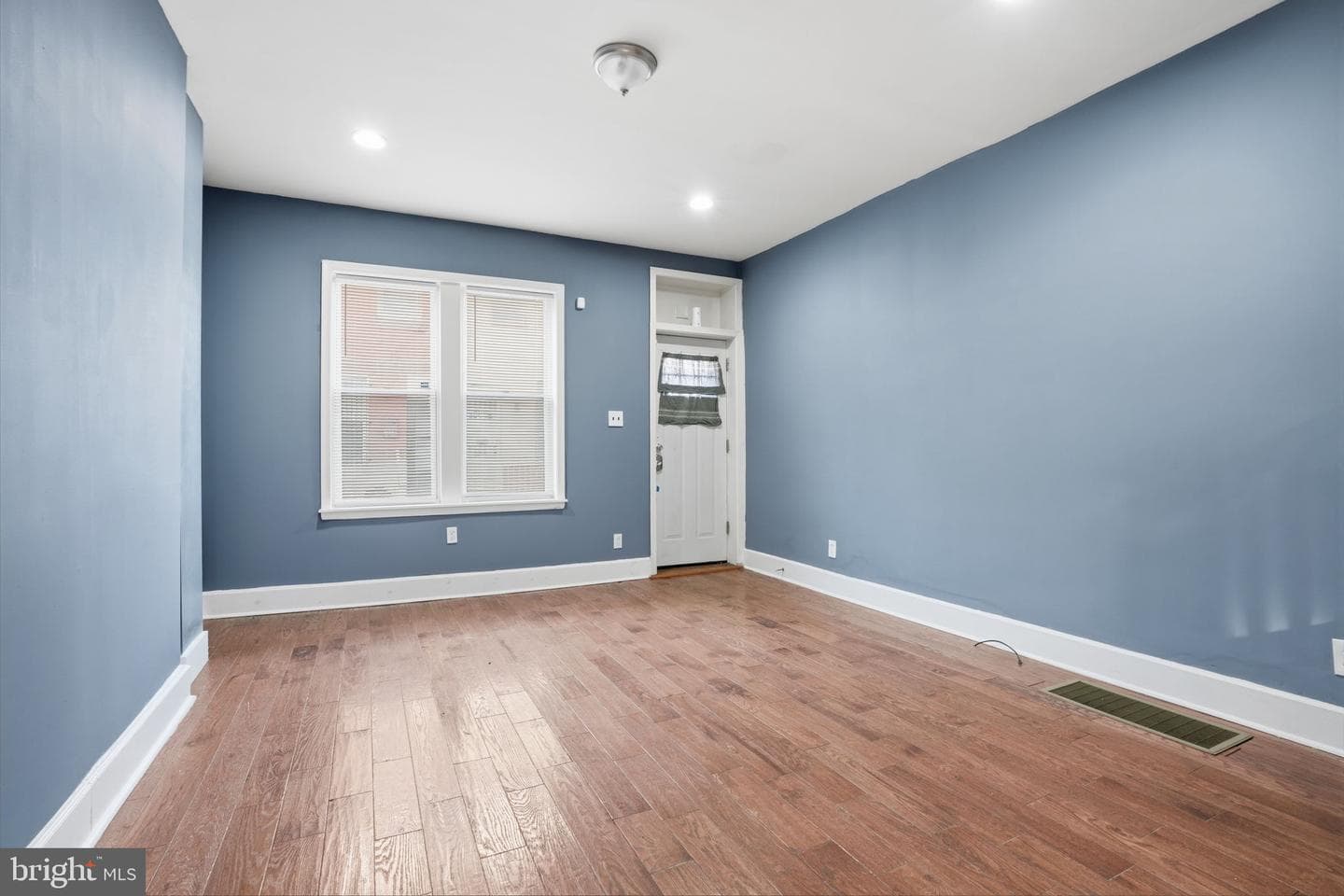 3141 N Percy Street photo 8