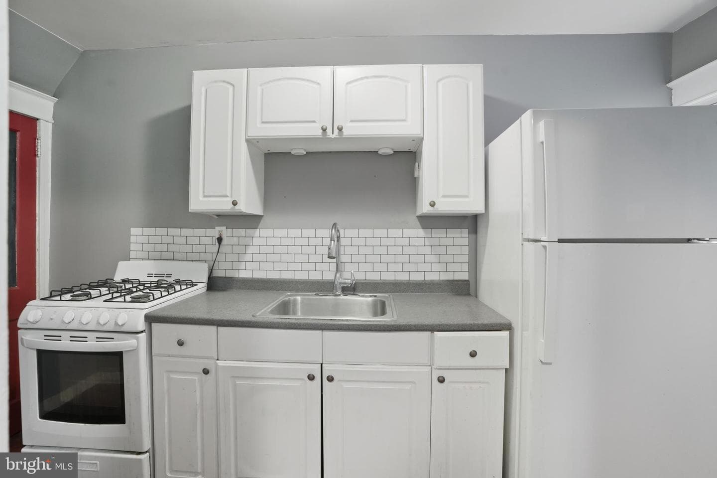 4753 Vista Street photo 9