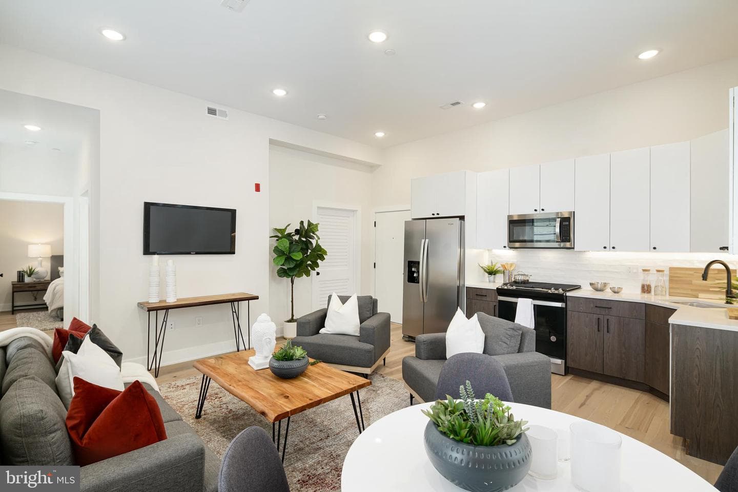 1723 Francis Street #1a photo 3