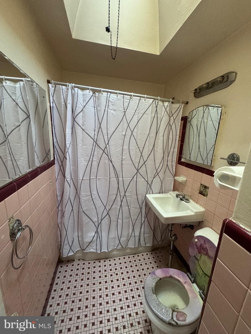 2135 Homer Street photo 7
