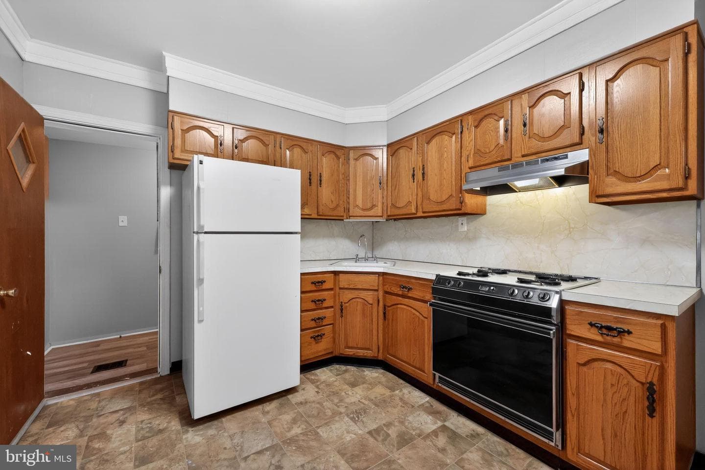 3319 N Sydenham Street photo 13