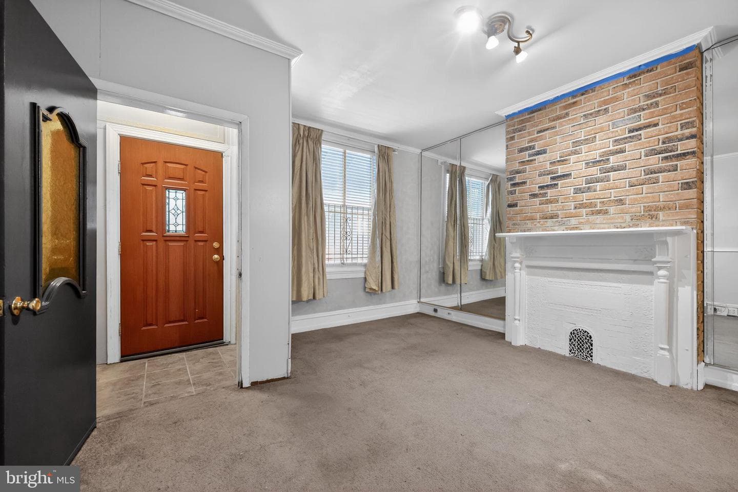 3319 N Sydenham Street photo 5