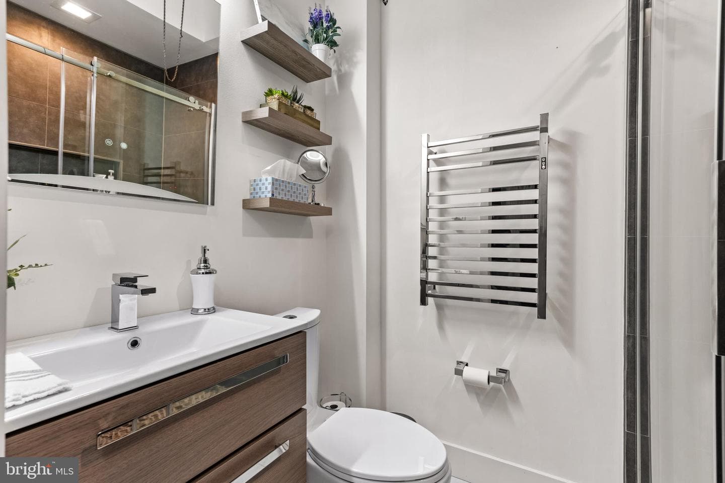 8102 Lister Street photo 15