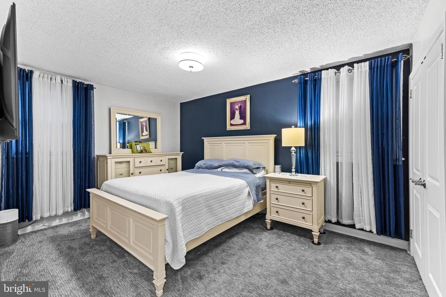 8102 Lister Street photo 17