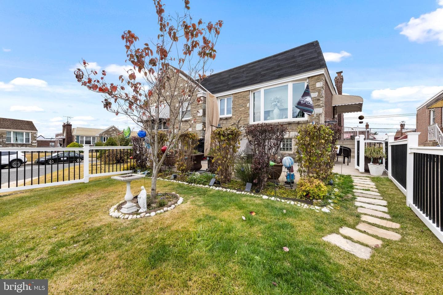 8102 Lister Street photo 2