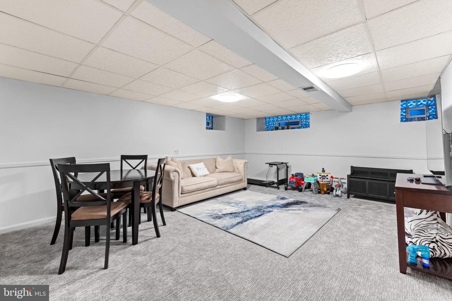 8102 Lister Street photo 23