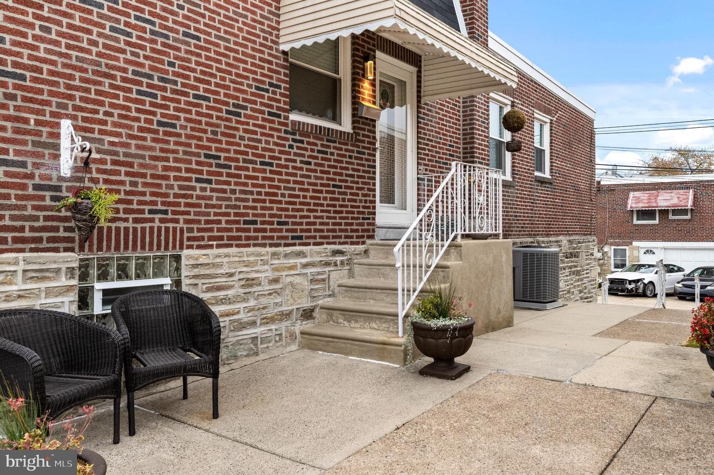 8102 Lister Street photo 29