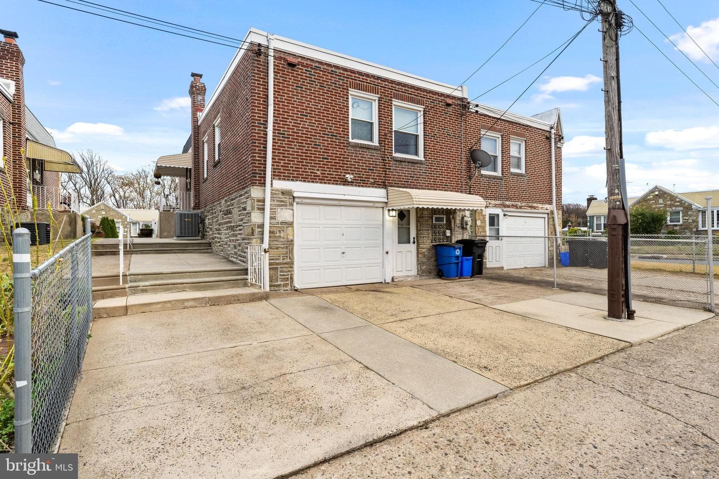 8102 Lister Street photo 32