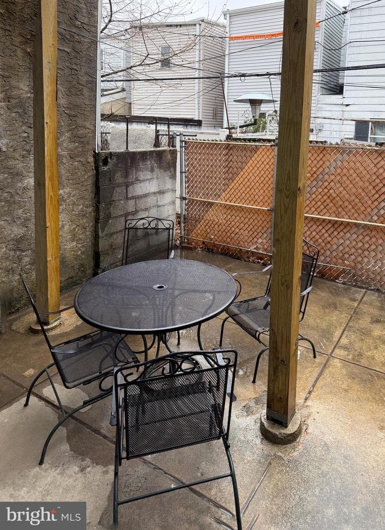 437 Fitzgerald Street photo 11