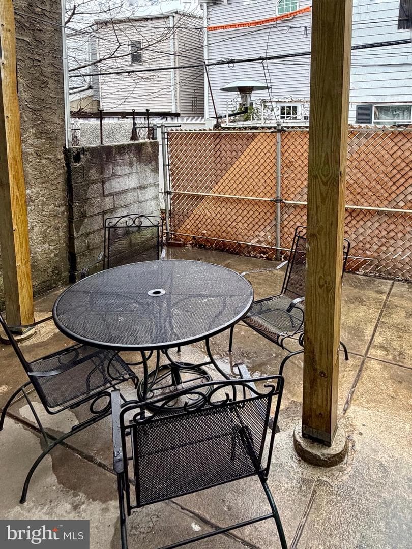437 Fitzgerald Street photo 13