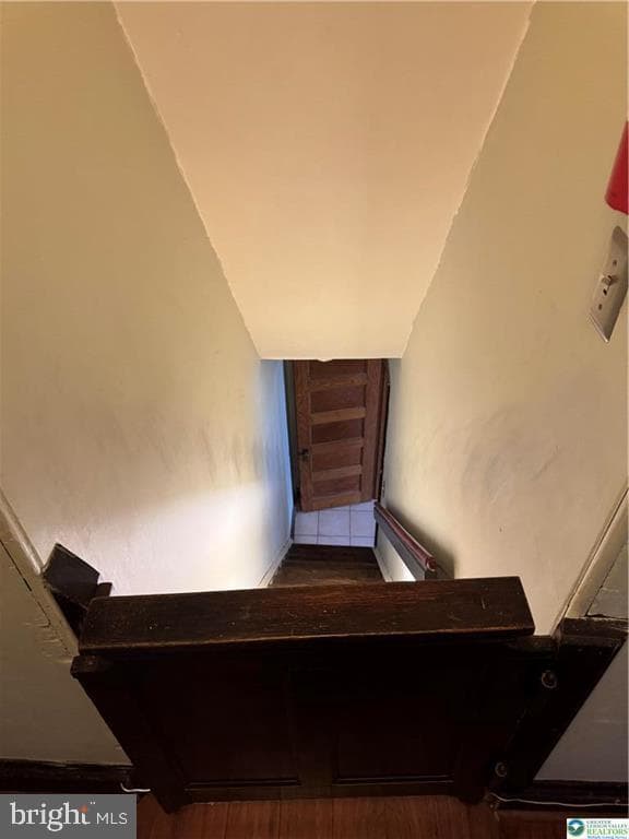 486 Roxborough Avenue photo 20