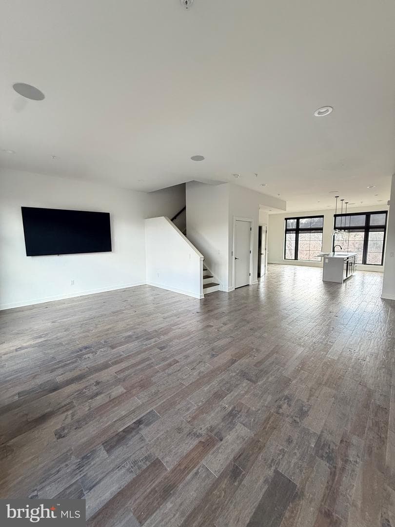 4523 Riverside Way photo 6