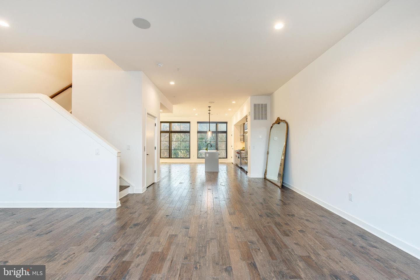 4523 Riverside Way photo 9