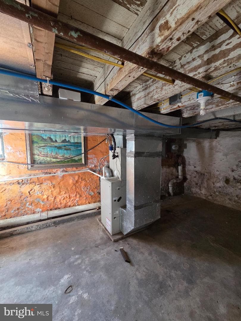 2069 Margaret Street photo 12