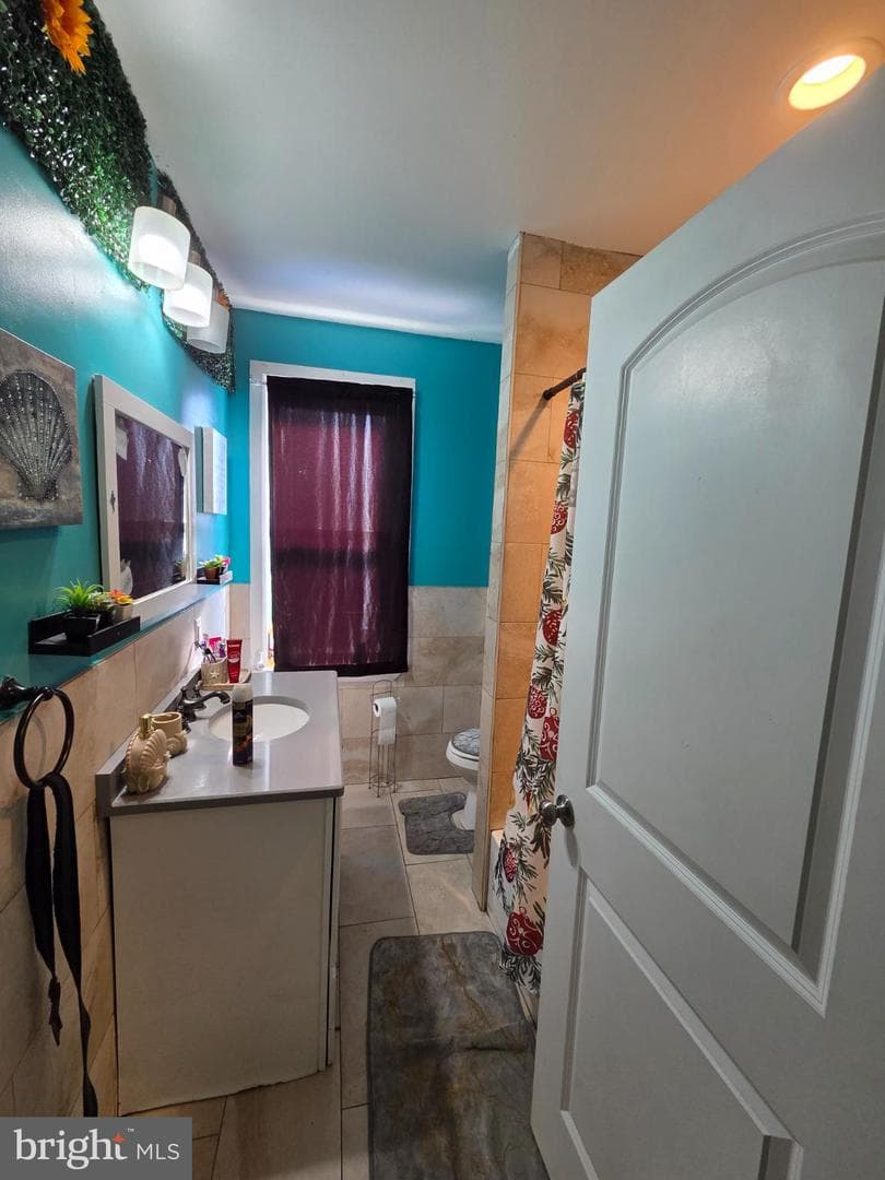 2069 Margaret Street photo 7