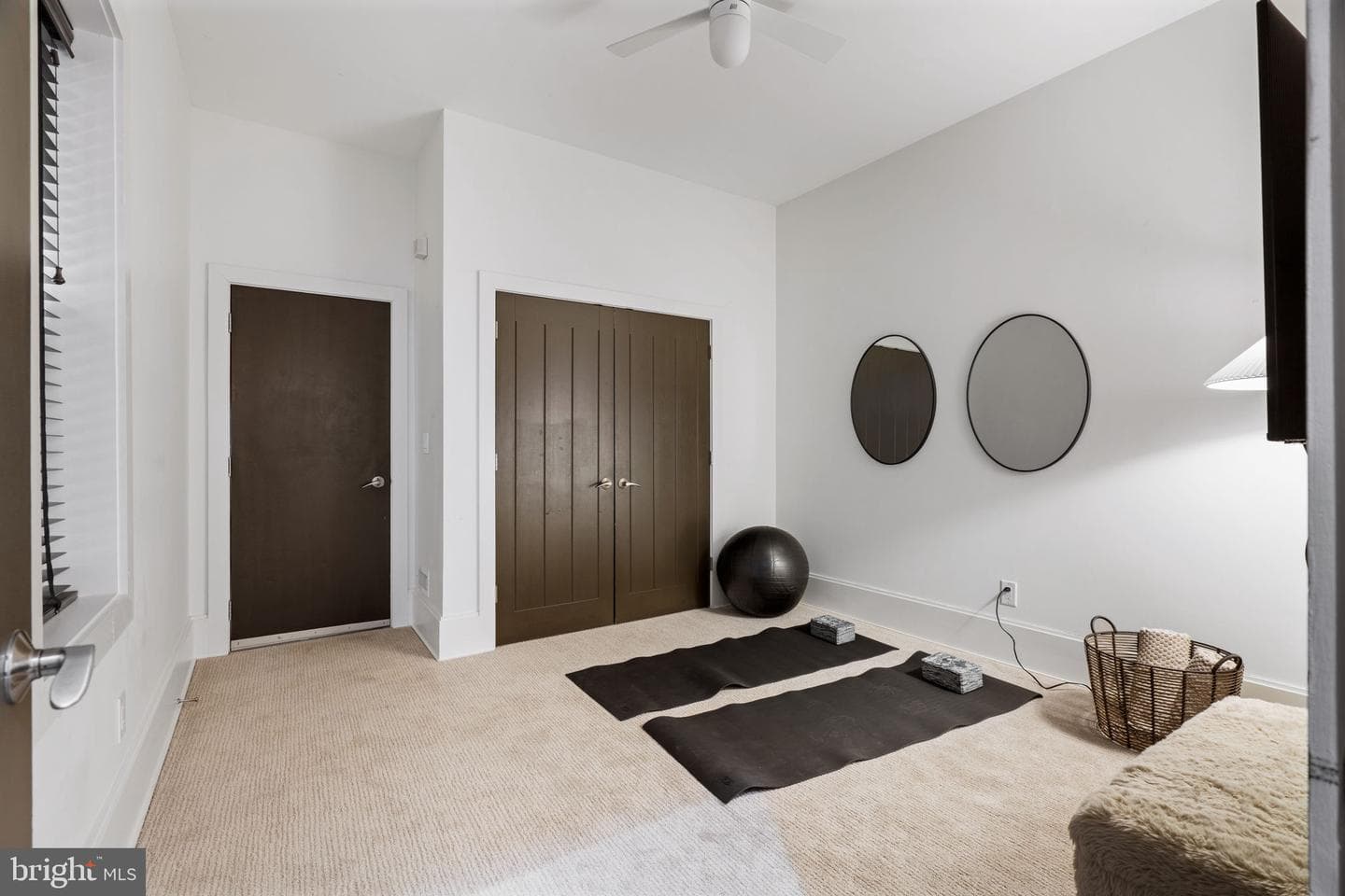 2041 Locust Street photo 10