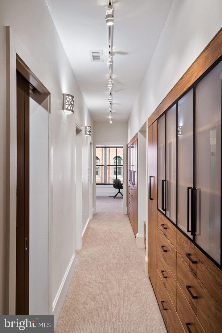 2041 Locust Street photo 14