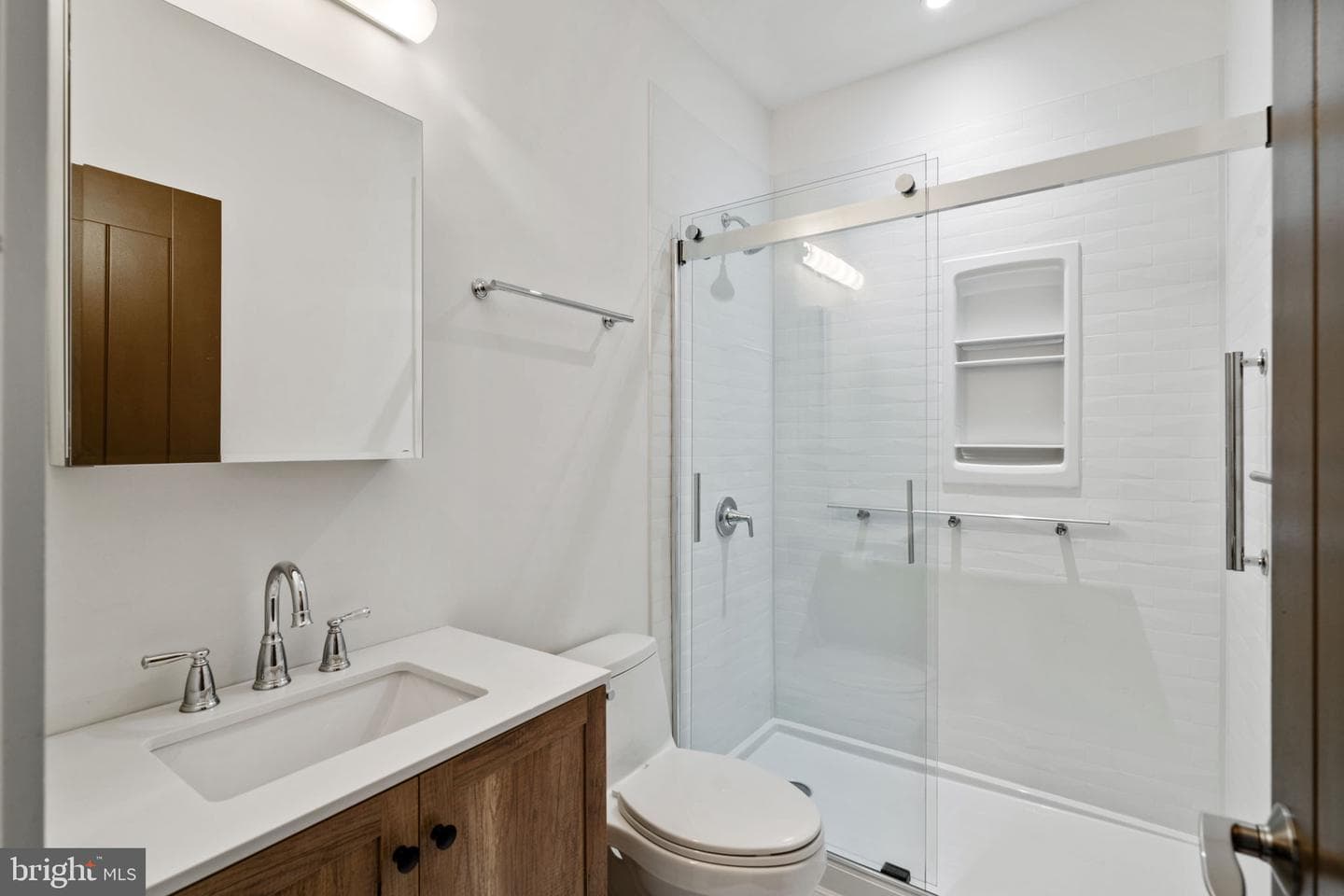 2041 Locust Street photo 8