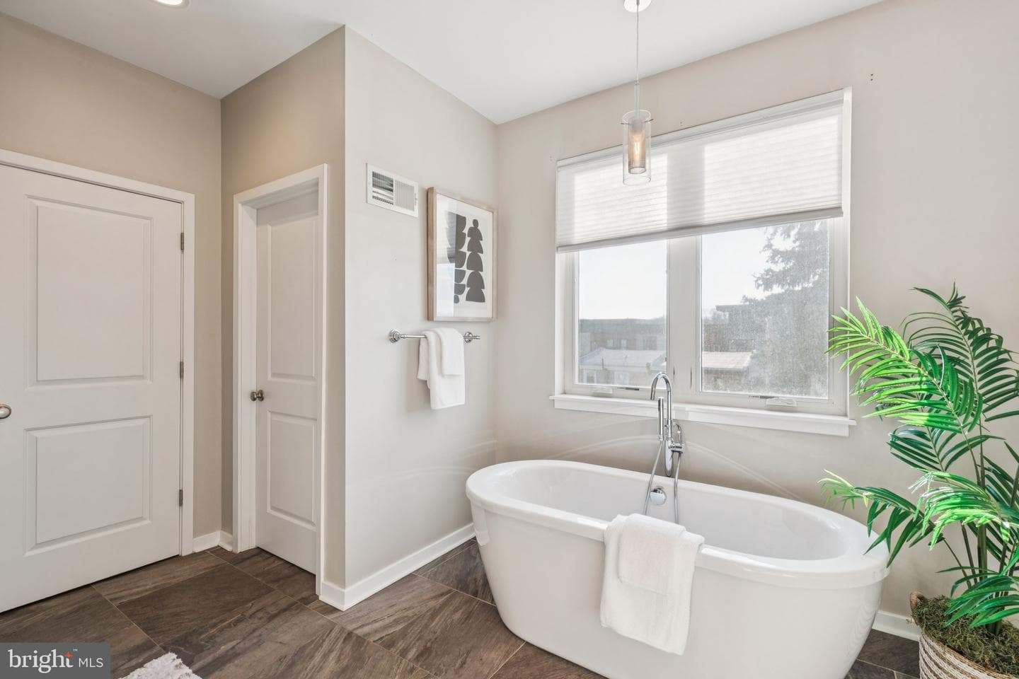 3828 Manor Street photo 16