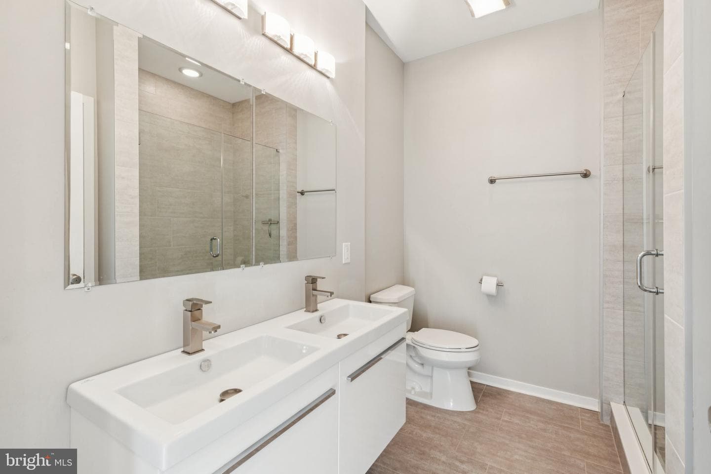 3828 Manor Street photo 39