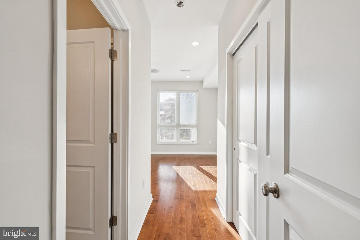 3828 Manor Street photo 41