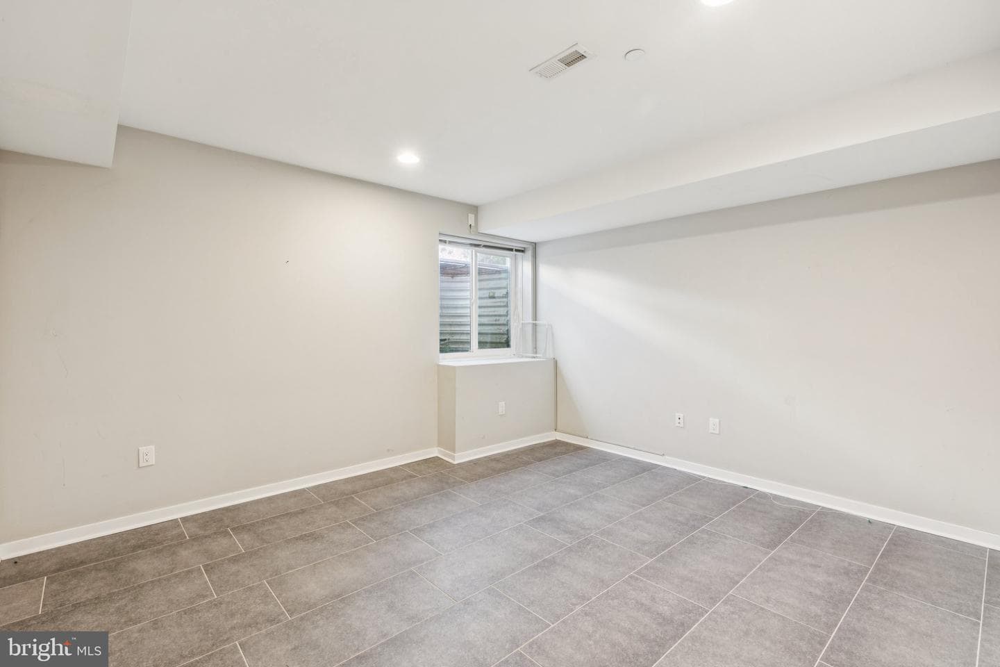 3828 Manor Street photo 64